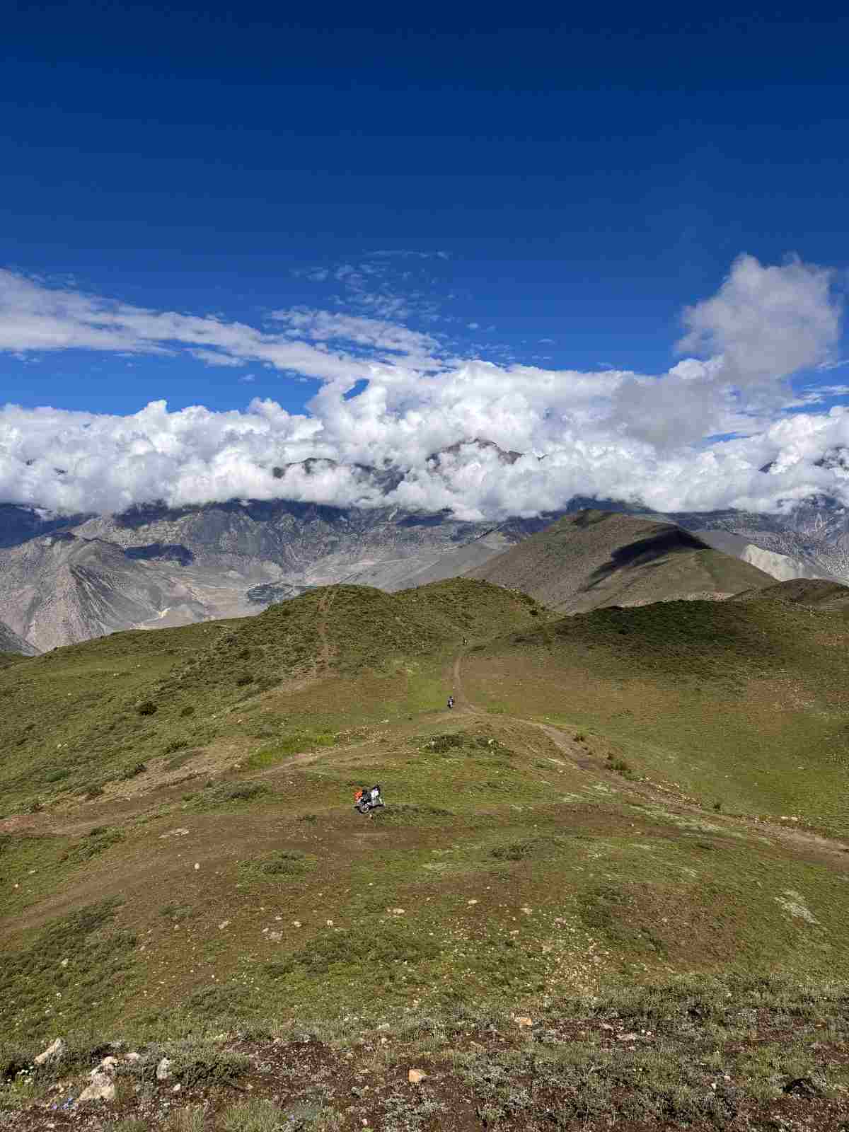 202609270915 Mountain Around Lower Mustang